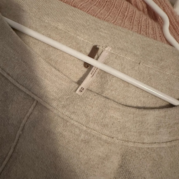 FP pullover sweater - Picture 3 of 4